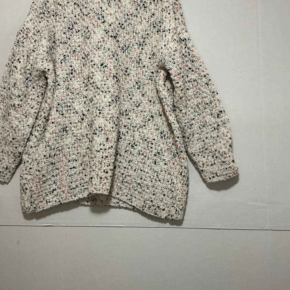 Cozy Cream and white Speckled Women's Sweater from Marshall’s. Size Large